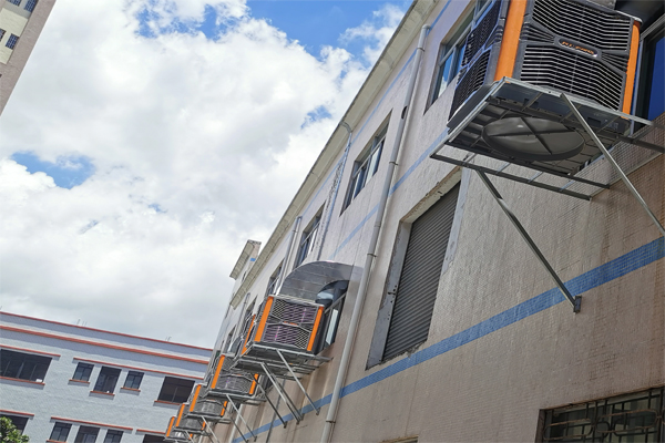 快找瑞泰風(fēng)江門工廠通風(fēng)降溫設(shè)備廠家給您工廠降溫吧